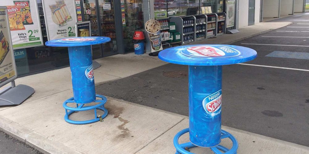 Bar tables